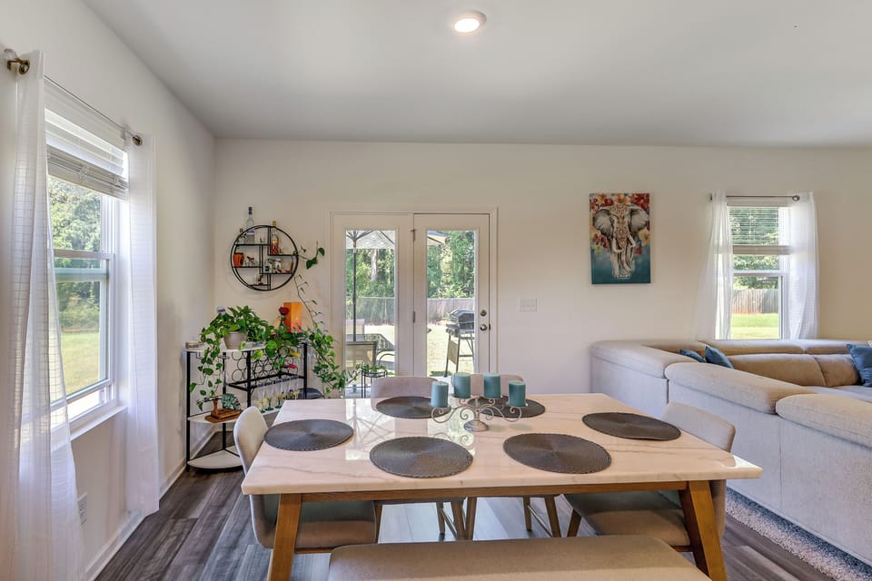 Dining Area | 1st Floor