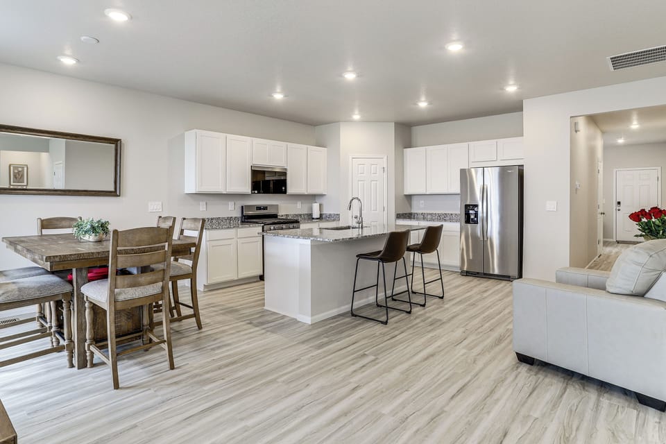 Interior | Open Floor Plan | Free WiFi