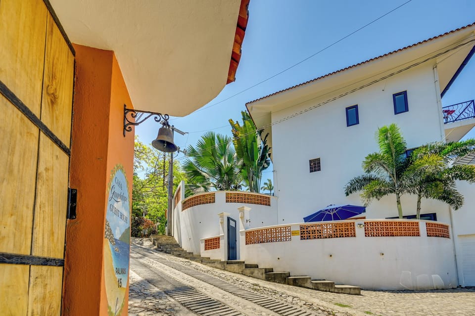 Exterior | Driveway (1 Vehicle)