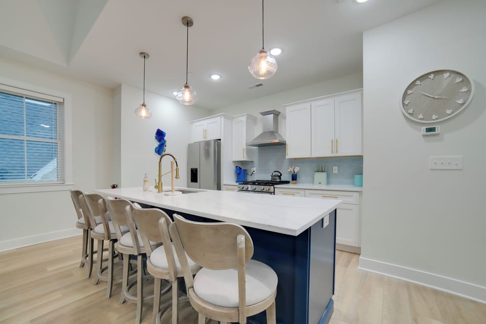 Kitchen | Upper Level