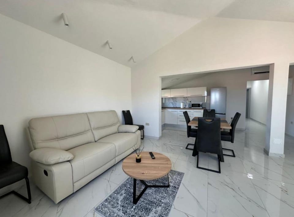 Twin Room (Twin Room (4)) | Living room
