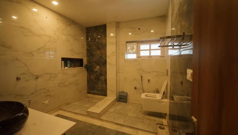 Shower, free toiletries, towels, soap