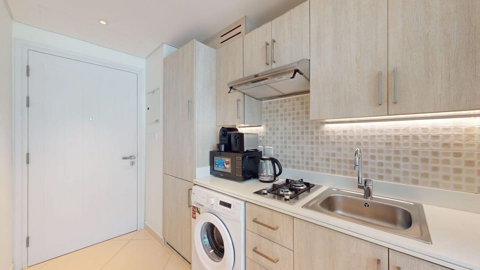 Kitchen-Seven Hotel and Apartments-Palm Jumeirah (1)