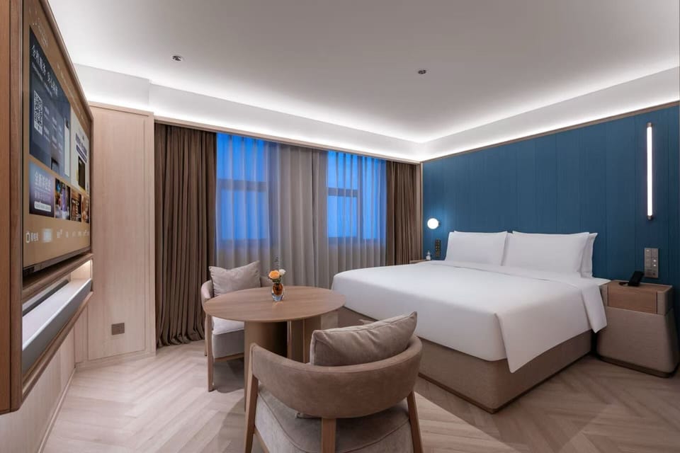 Comfort Double Room | Down comforters, minibar (free items), desk, laptop workspace