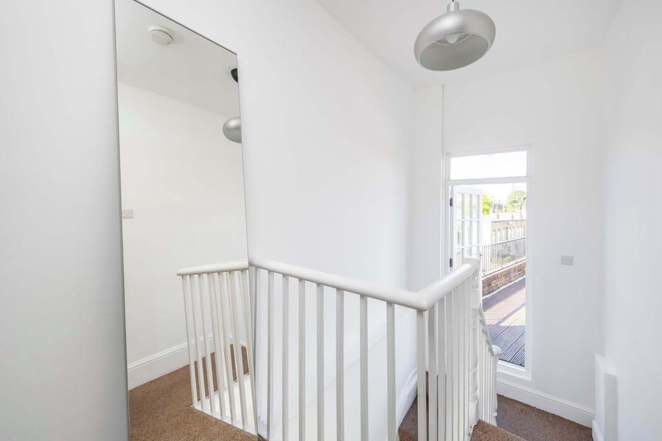 Move comfortably between floors with this well-maintained staircase.