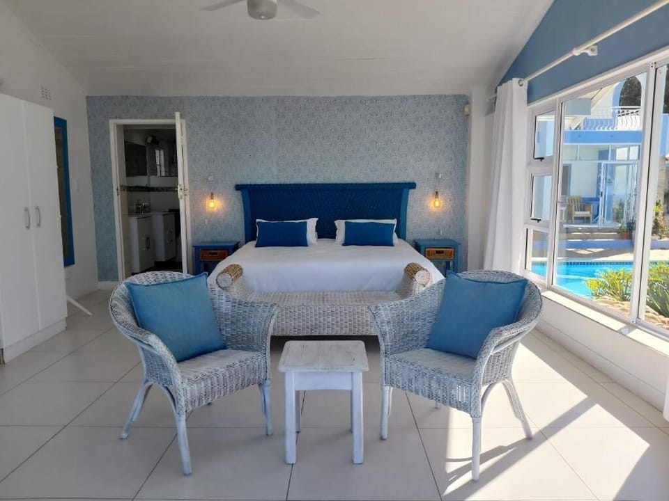 Deluxe Double or Twin Room, Ocean View | In-room safe, laptop workspace, WiFi (free), bed sheets