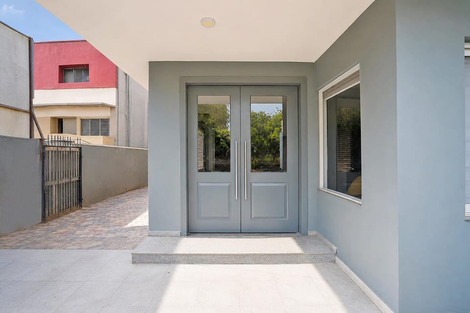 House | Reception