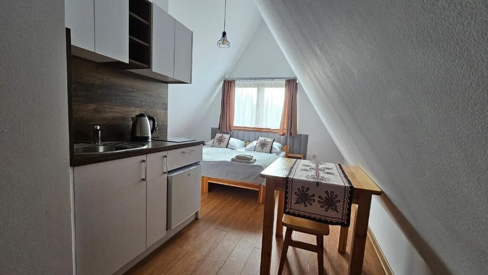 Double Room (1) | Interior