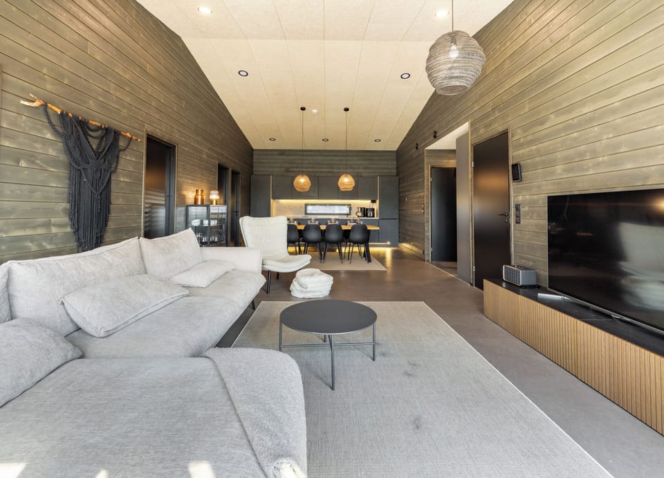 Villa, 4 Bedrooms, Sauna, Slope side | Living area | 60-inch TV with cable channels, fireplace