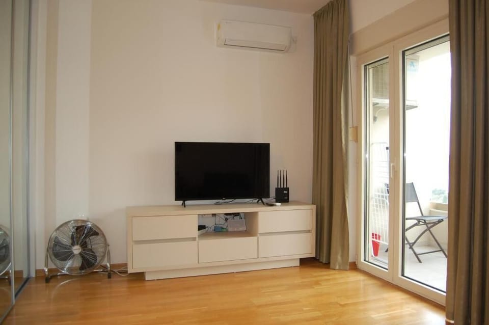 Comfort Apartment, Balcony, Sea View | Interior