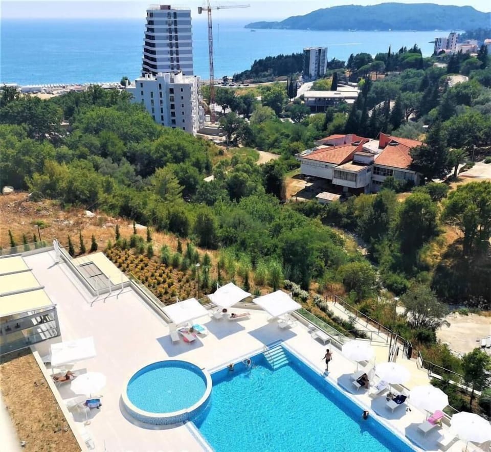 Comfort Apartment, Balcony, Sea View | Pool | Seasonal outdoor pool