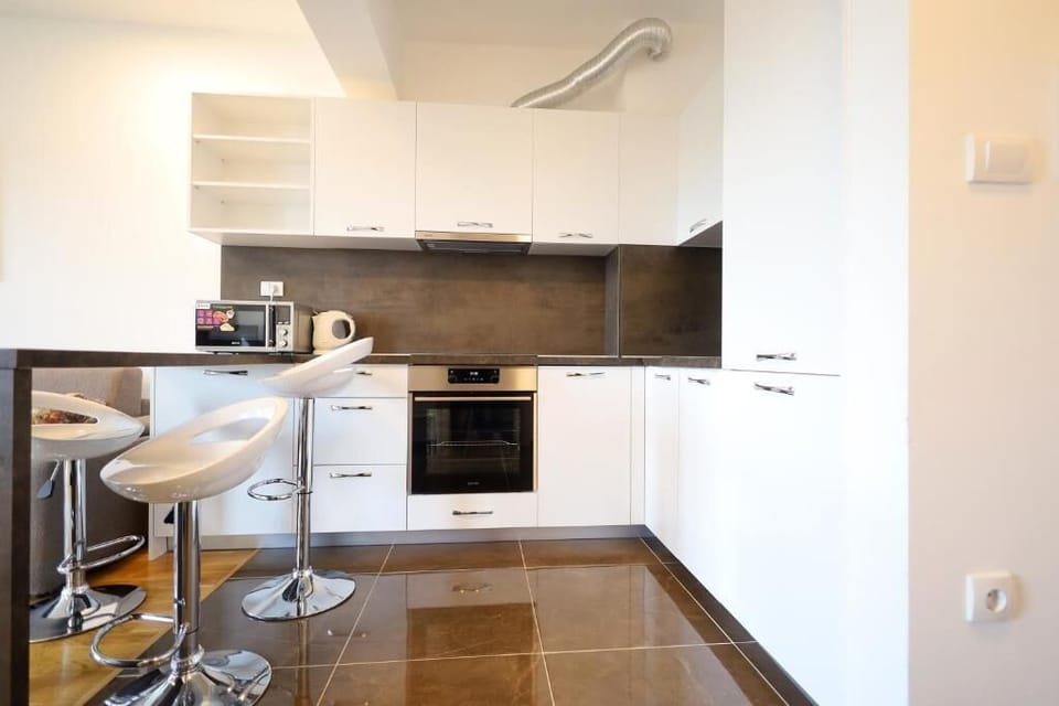 Comfort Apartment, Balcony, Sea View | Private kitchen
