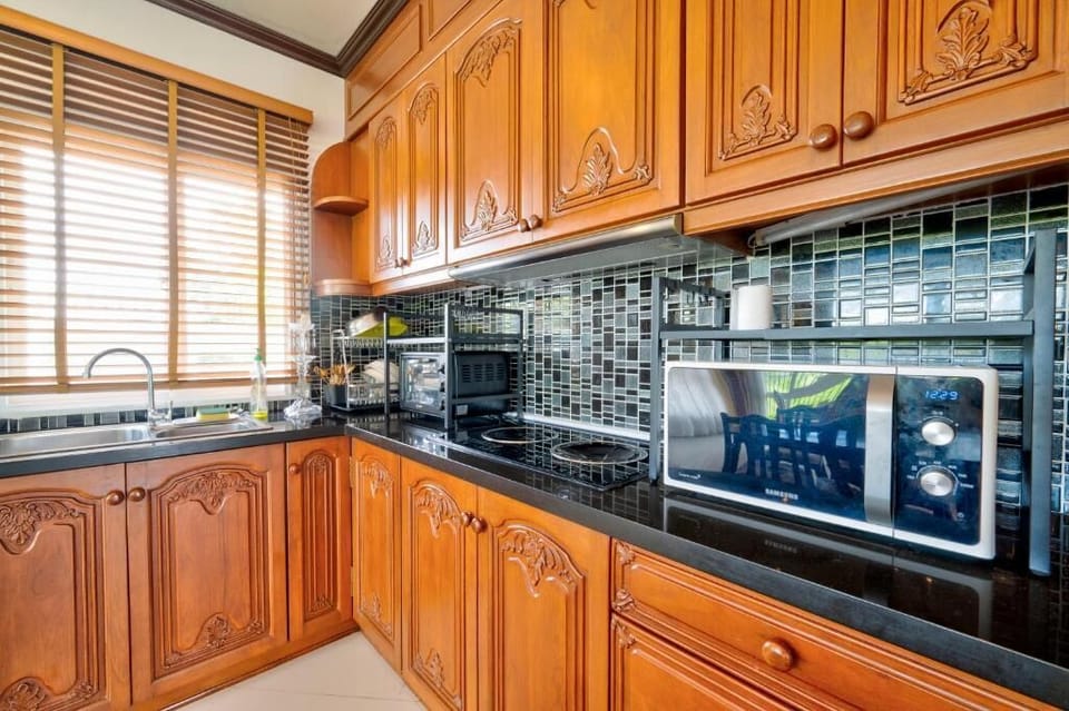 Villa, 4 Bedrooms | Interior