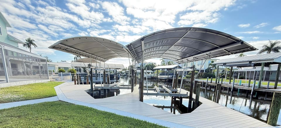 Boat Dock & Lifts