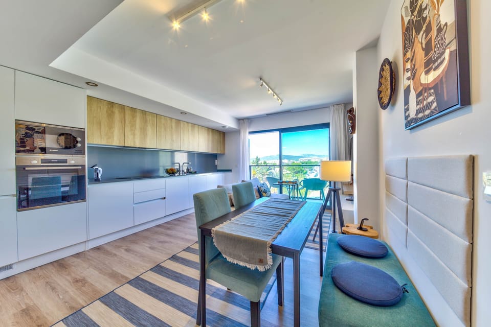 Lounge 6
