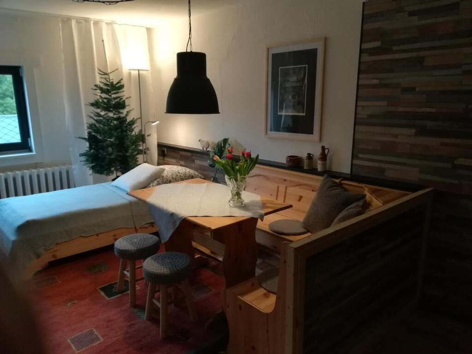Family Room, Mountain View | Blackout drapes, iron/ironing board, free WiFi
