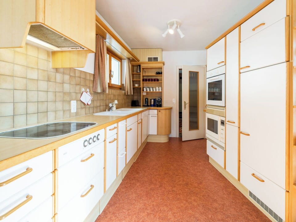 Kitchen, Flooring, Wood, Countertop, Interior Design, Major Appliance, Floor, Cabinetry, Kitchen Appliance, Ceiling