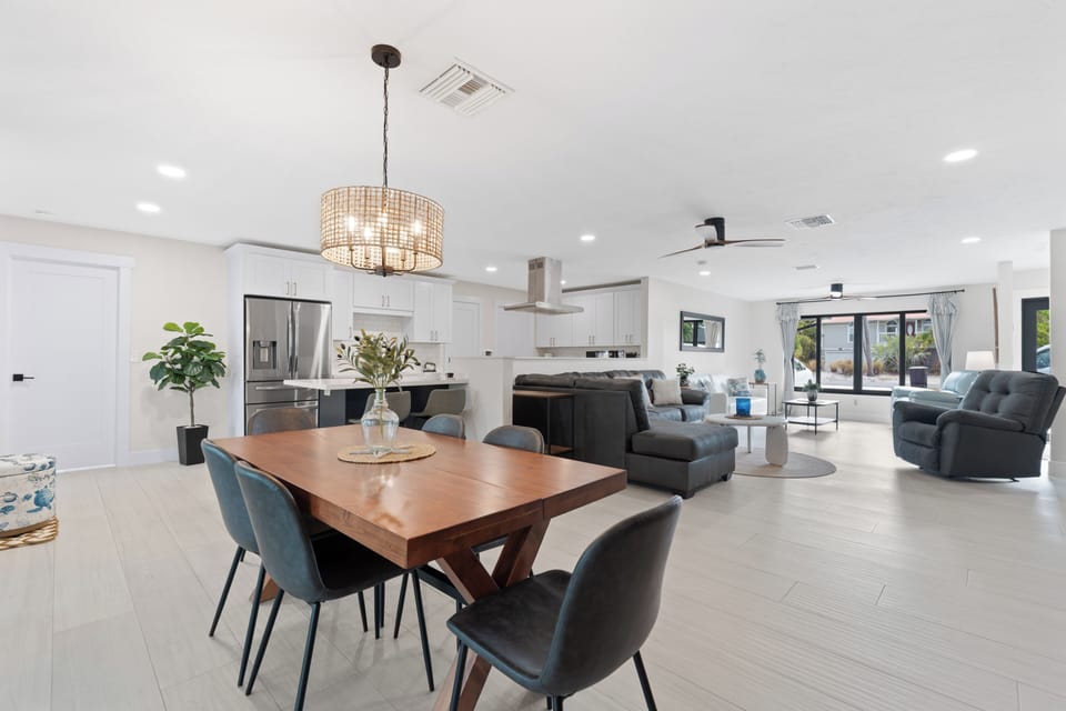 Elegant open floorplan living and dining room