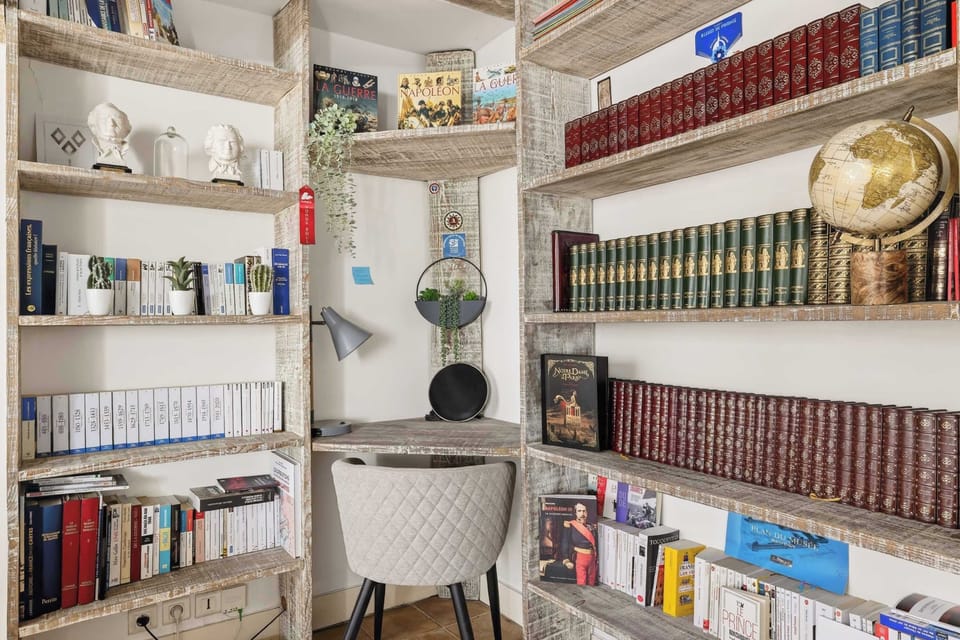 Living room - desk - library