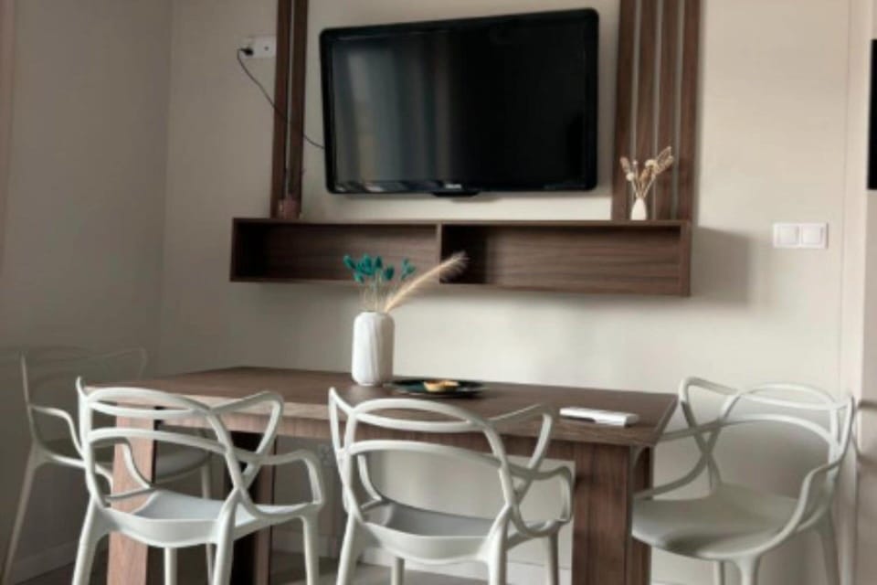 House | Dining