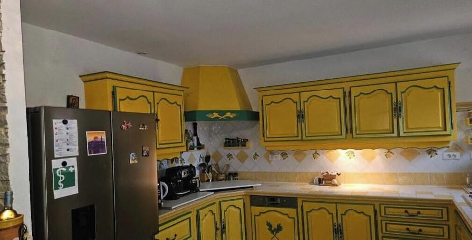 Superior Villa, Patio | Private kitchen | Highchair