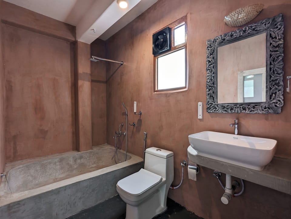 Towels, soap, shampoo, toilet paper