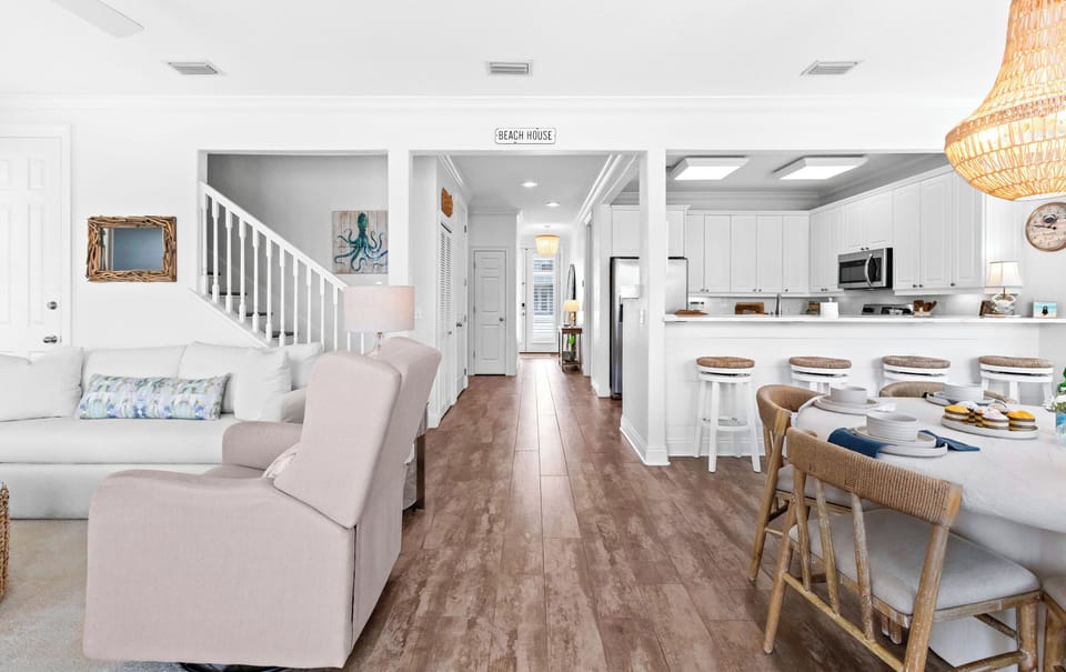 The open floor plan allows you to float around the home, unencumbered.