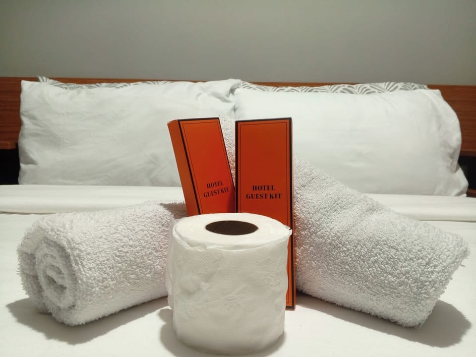 Condo, 1 Bedroom, Accessible, Smoking | Bathroom amenities