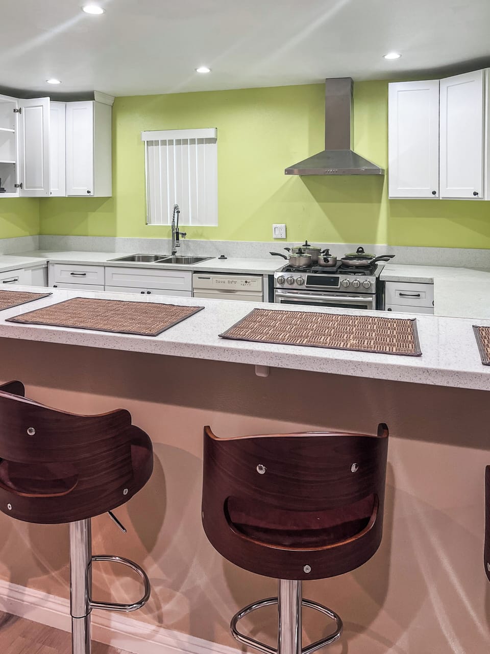 Oven, stovetop, dishwasher, toaster