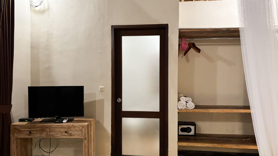 Luxury Villa, 1 Bedroom, Private Bathroom, Valley View | Interior