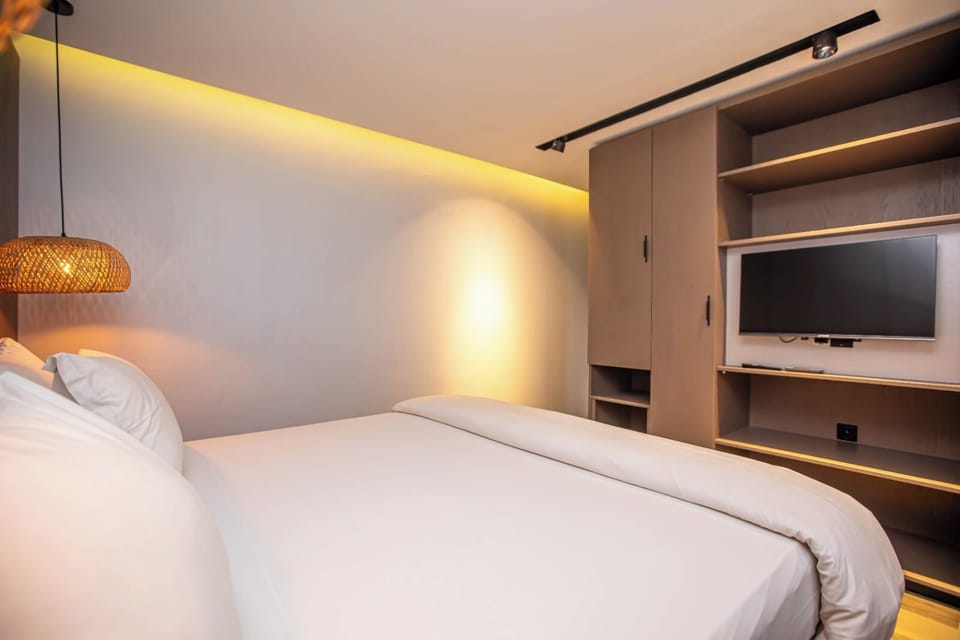 Basic Double Room, Balcony | Free WiFi