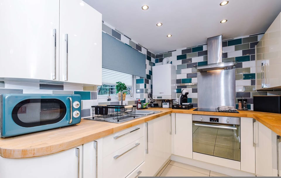 House | 3 bedrooms, high-speed internet