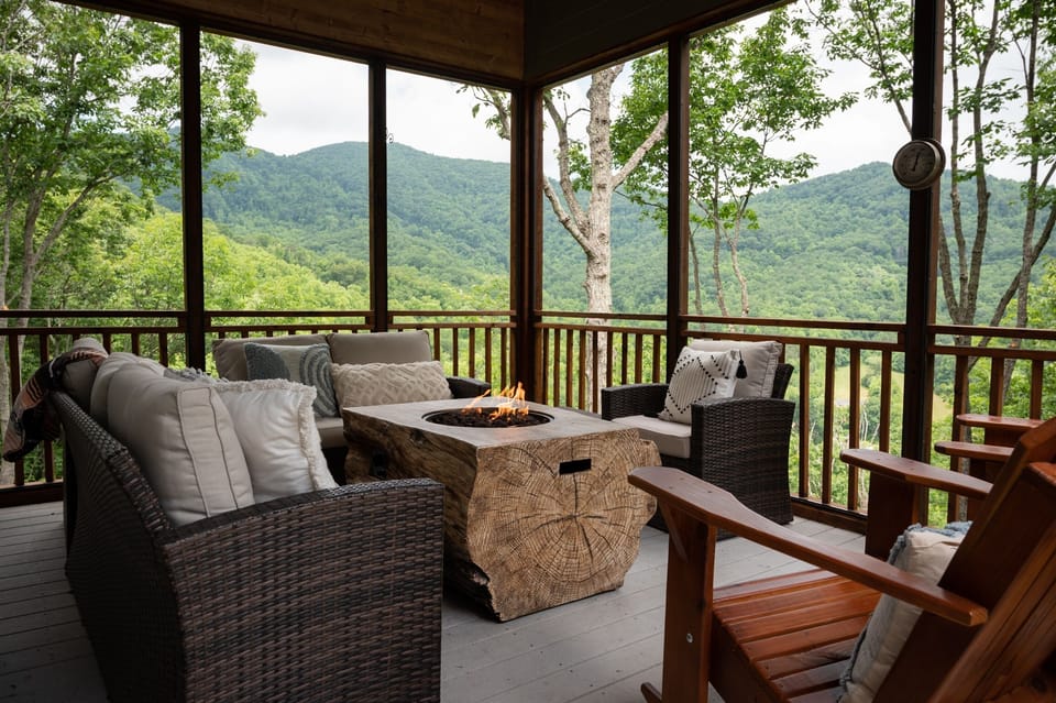 Exterior Lounge with Fire-table