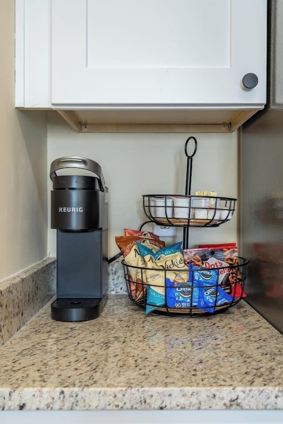 Start your mornings with fresh coffee! Complimentary starter packs provided