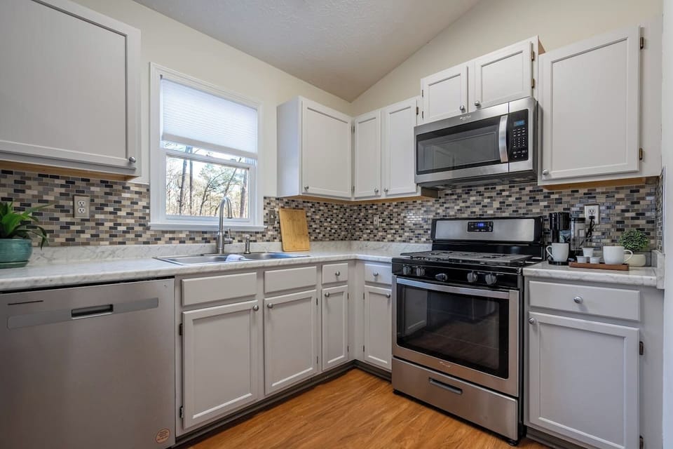 Fully equipped kitchen with everything you need for short or extended stays