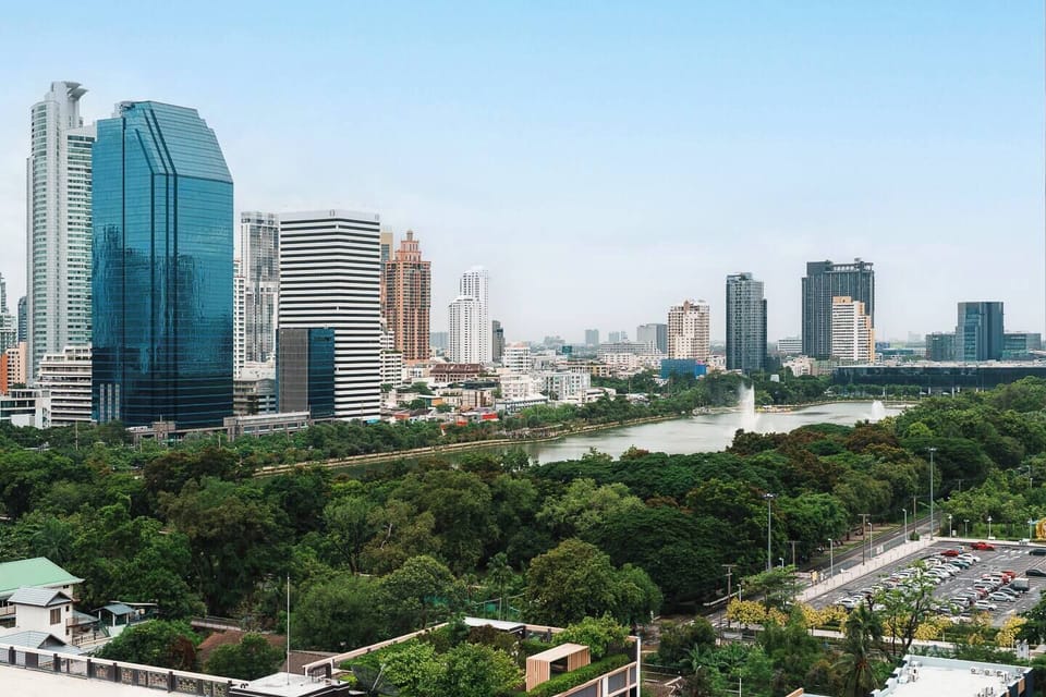 Steps from Benjakitti Park: One of Bangkok’s most iconic parks is just a short walk away. You can see how close Benjakitti Park is from the building, perfect for a morning jog or a peaceful evening stroll.