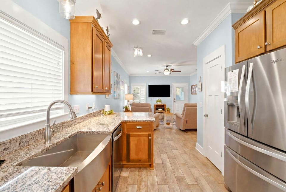 House, Multiple Beds (Rookery III 7026 - Teal Waters) | Private kitchen