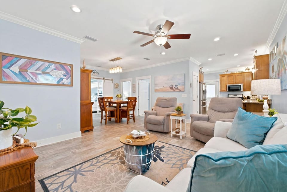 House, Multiple Beds (Rookery III 7026 - Teal Waters) | Living area