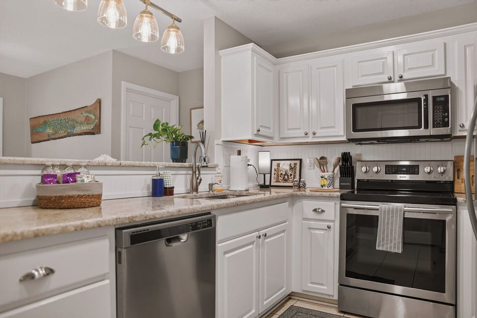 Kitchen for cooking meals when not dining at OS hotspots 