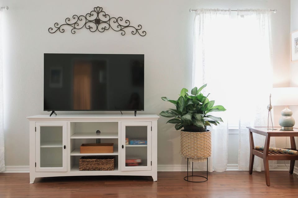 Living room with Smart TV 