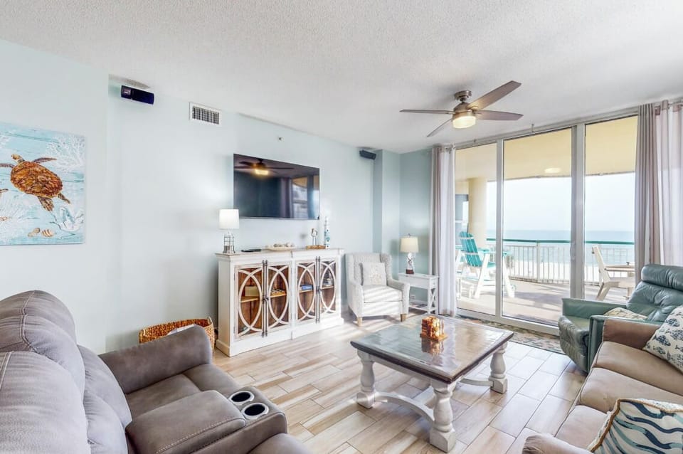 Condo, Multiple Beds (Beach Colony East 2D) | Living area
