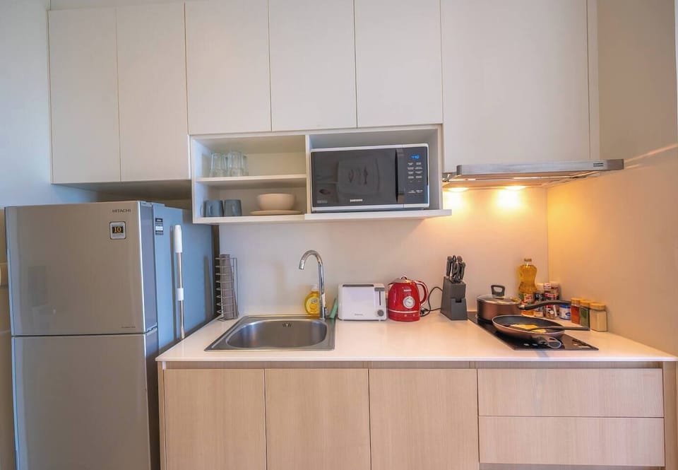 Cooking utensils, pot,pan, cuttery and utensils