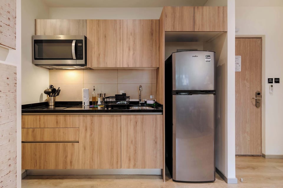 Modern kitchen equipped for everyday cooking.
