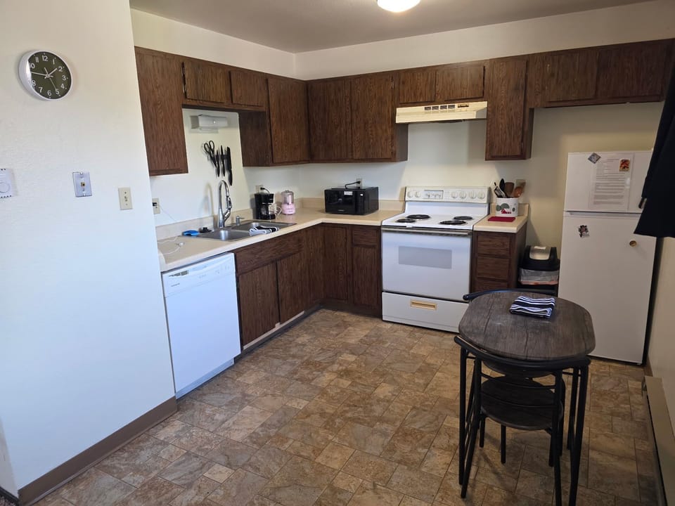 Entry facing Kitchen