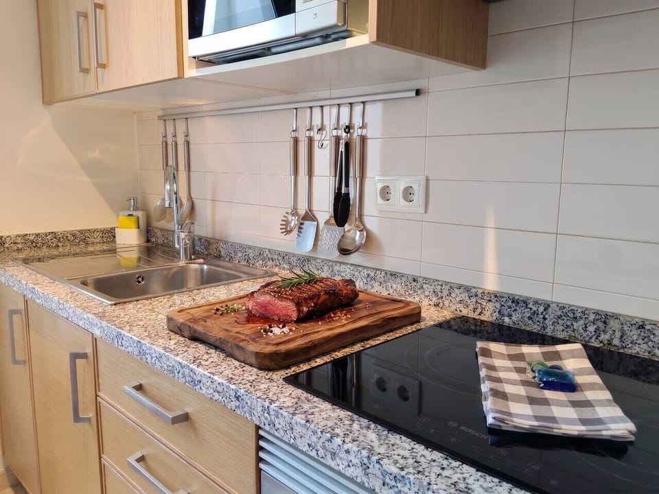 Fully equipped kitchen.