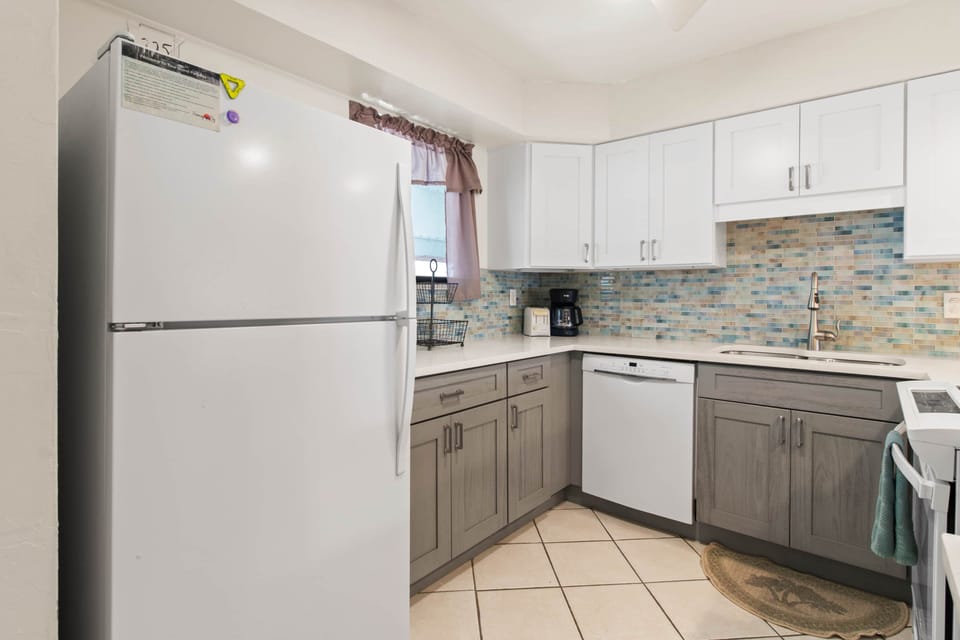 1800 Gulf Drive #225-4