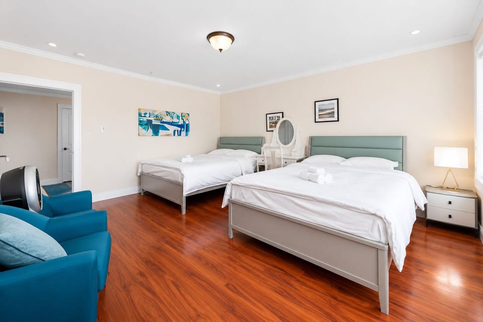Superior Quadruple Room | WiFi (free), bed sheets