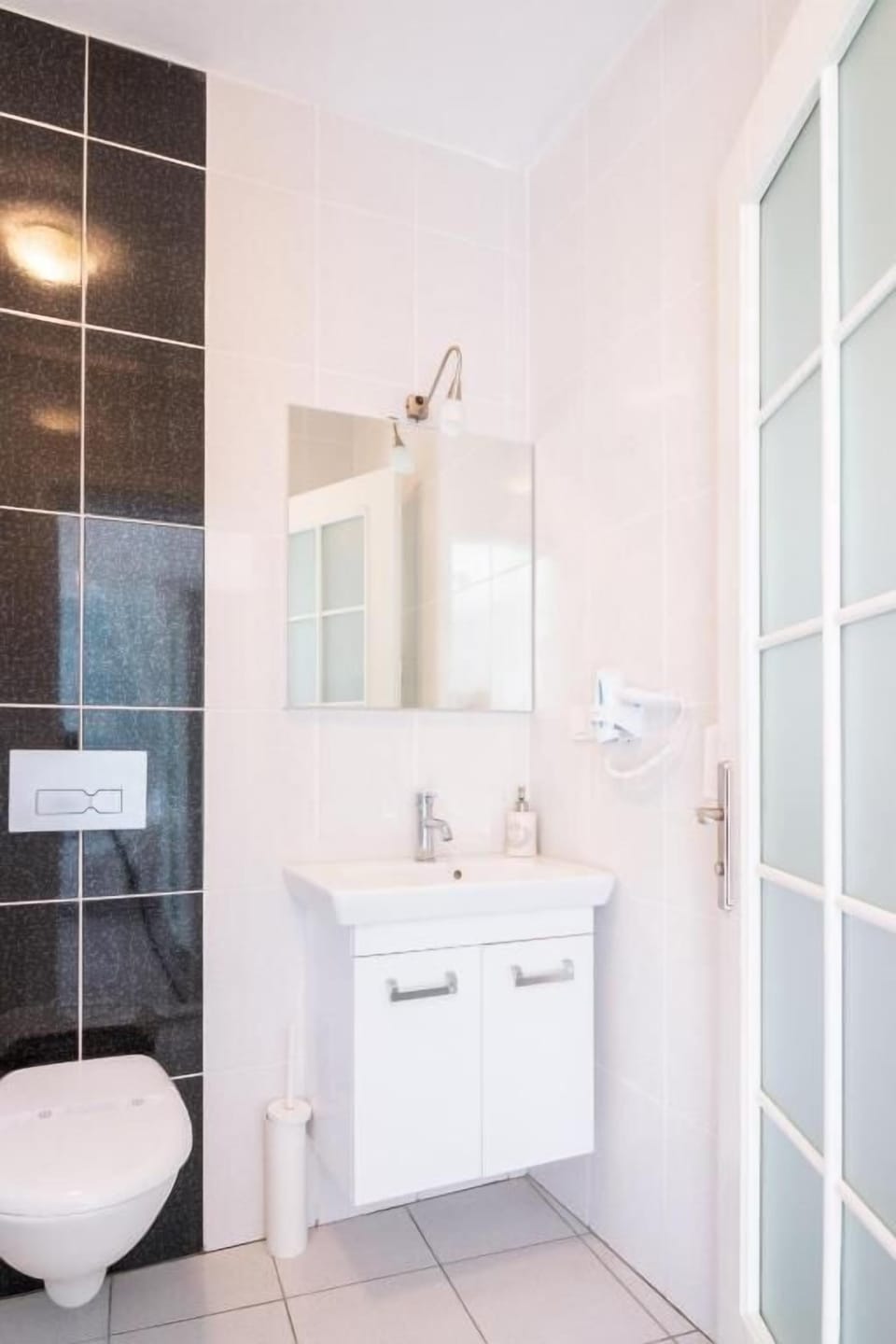 Double Room, Patio, Courtyard View | Bathroom | Shower, rainfall showerhead, hair dryer, slippers