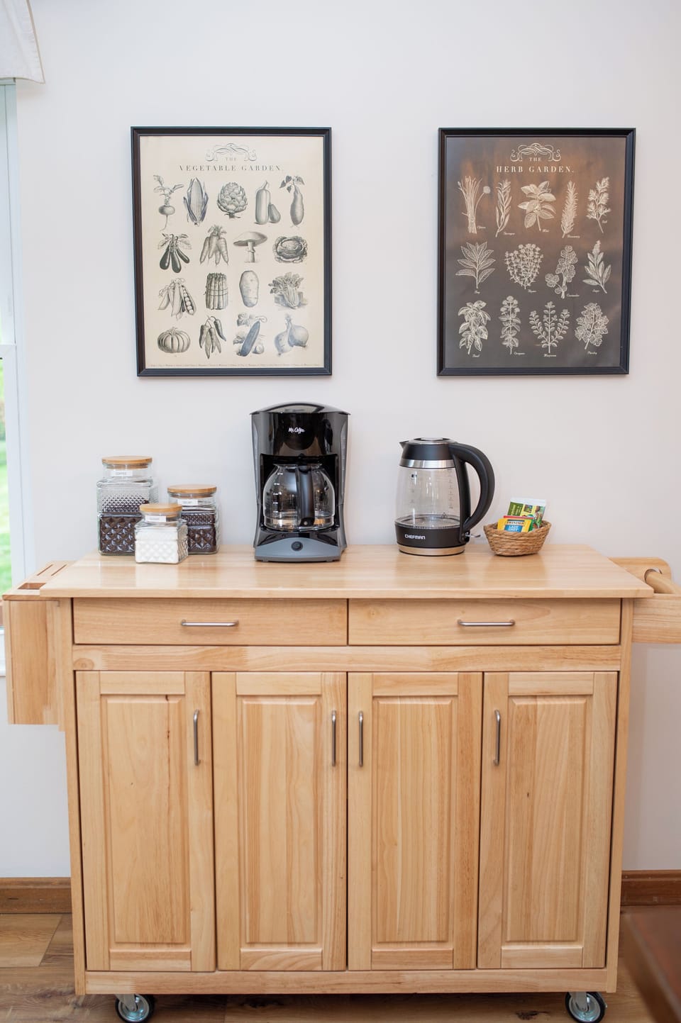 Charming coffee and tea station with stylish décor and guest-ready essentials