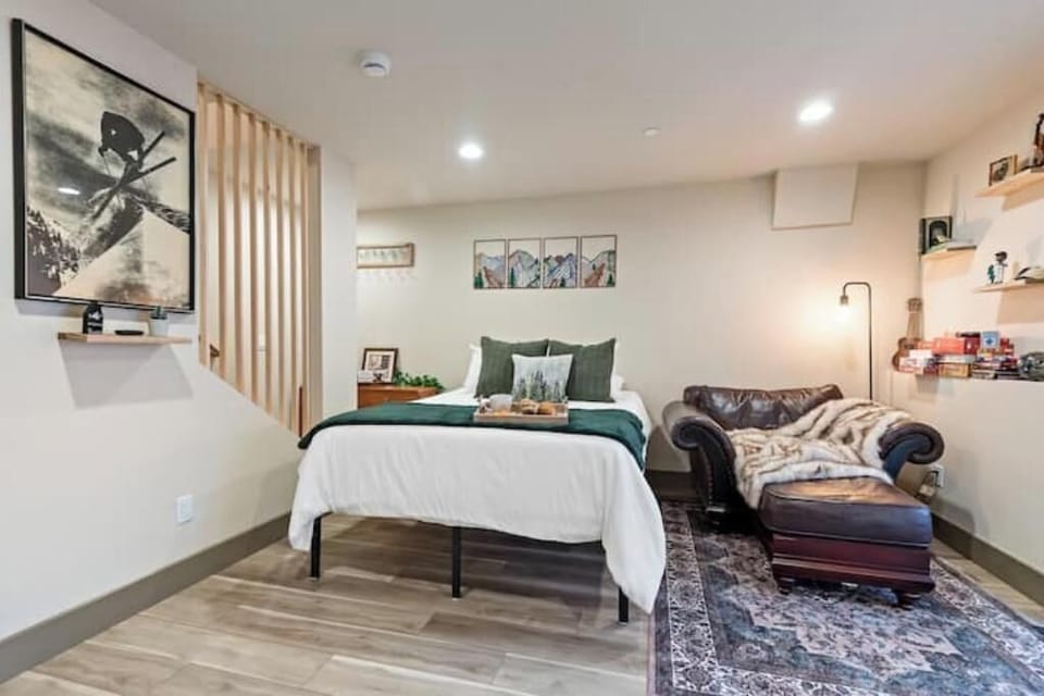 Natural accents and soft lighting make relaxation effortless.
